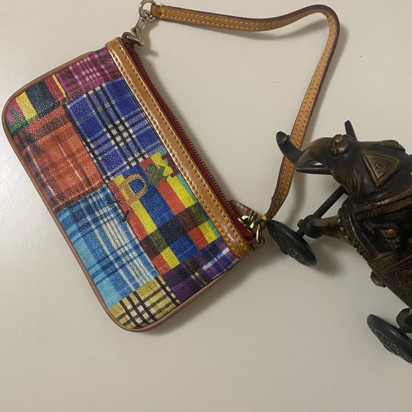 Dooney and Bourke Madras wristlet - Picture 4 of 5